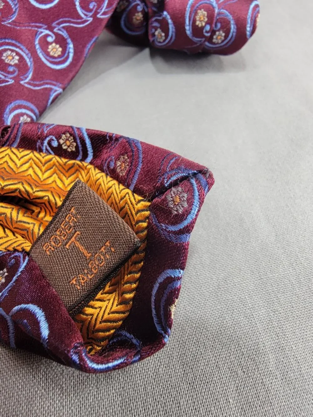 Chelsea Robert Talbott Mens Silk Tie Necktie Burgundy Blue Floral Hand Sewn USA
